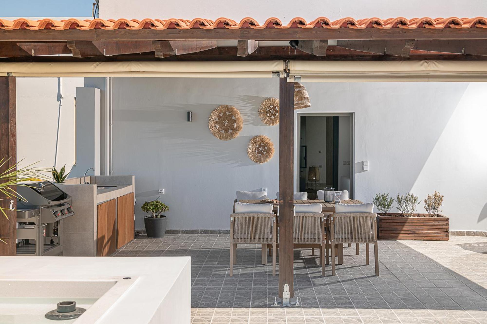 Sol Luxury Apartment - Close To The Beach With A Private Mini Pool Khania Eksteriør bilde